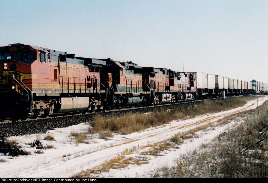 BNSF 5303 West